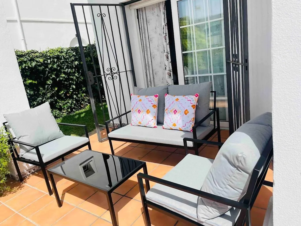 The Golden Mile Villa Marbella 0*,